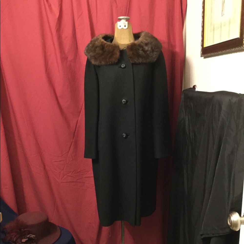 Vintage Winter Coat w/ Fur Collar